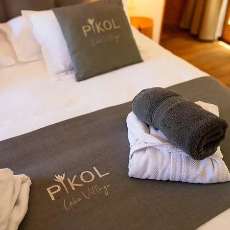 Pikol Village Wine Estate Вилла