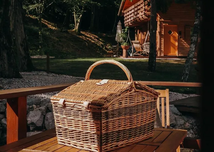 Vila Pikol Village Wine Estate *